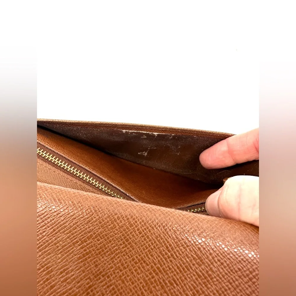 Louis Vuitton Vintage French Purse Long Wallet Kiss Lock - Picture 14 of 16